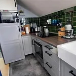 Airportone Apartment