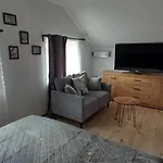 Airportone Apartment *