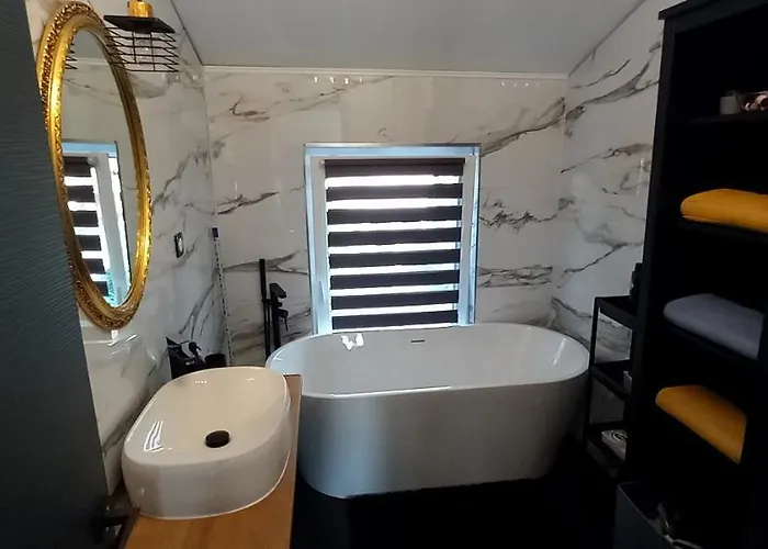 Airportone 아파트 *