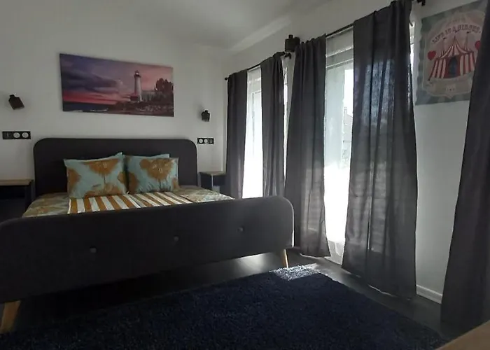 Airportone Apartament *